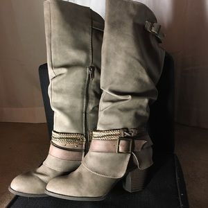Heeled boots